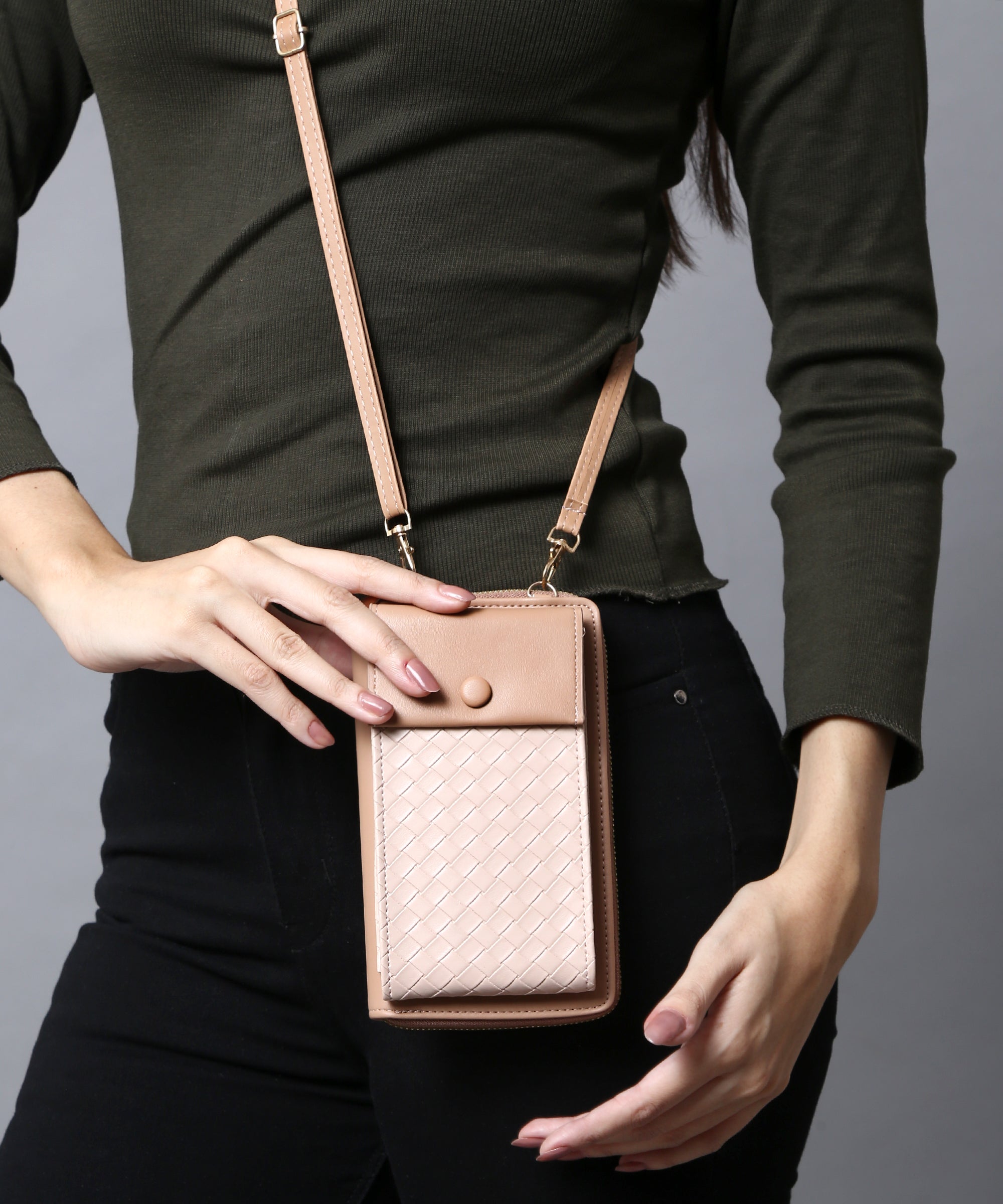 Filauri UrbanLuxe Quilted Mobile Wallet